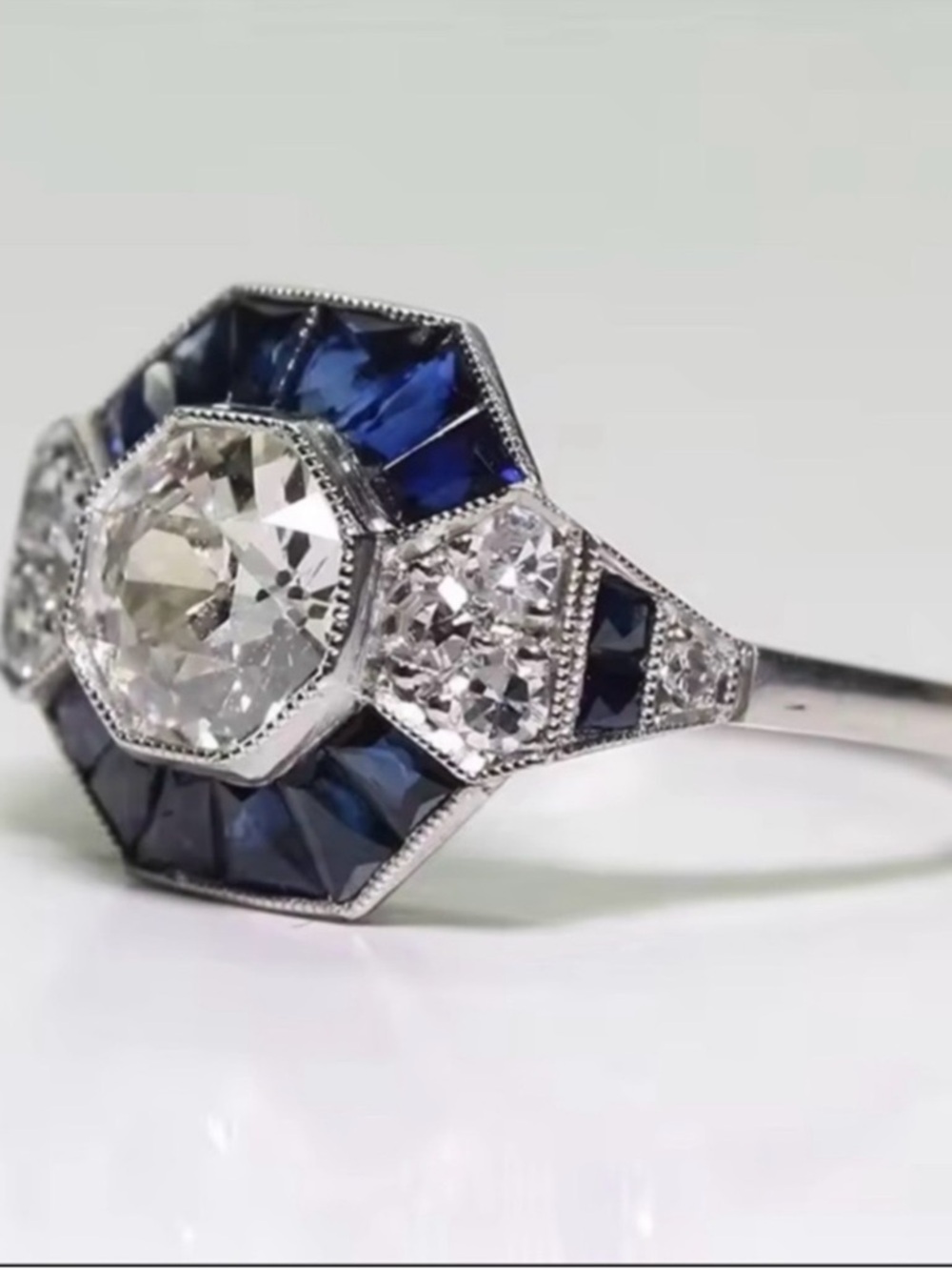 NWT Vintage Style Sapphire and Diamond Halo Ring - Sapphire & CZ  - Size 8